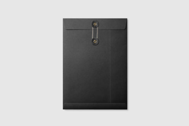 carta nera formato a4/c4 string e washer envelope mockup su sfondo grigio chiaro. - manila paper foto e immagini stock