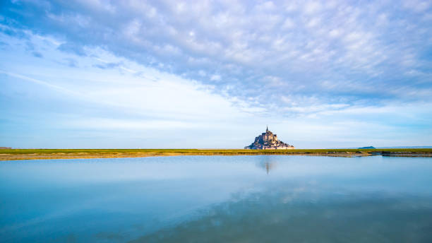 istock Mont-Saint-Michel and the bay at dawn 1149875808