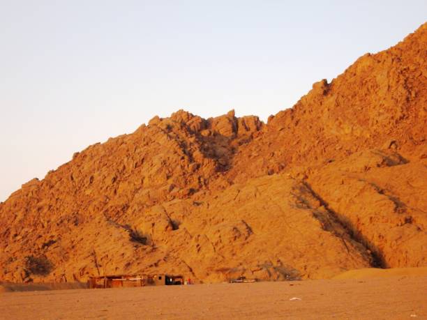istock Red sun reflexes in the desert 1149888444