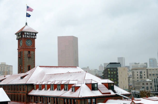 istock Portland Snowy Cityscape 1149962678
