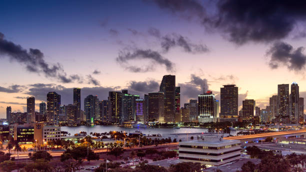 istock Busy city traffic in the dusk sky 1150080117