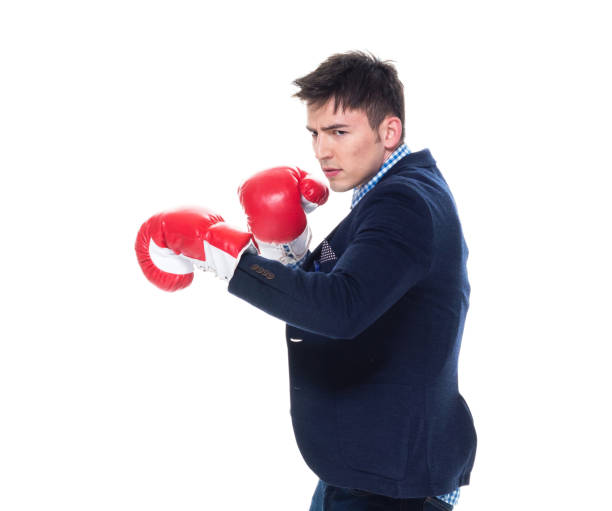 atrakcyjny biznesmen boksuje - boxing caucasian men business zdjęcia i obrazy z banku zdjęć
