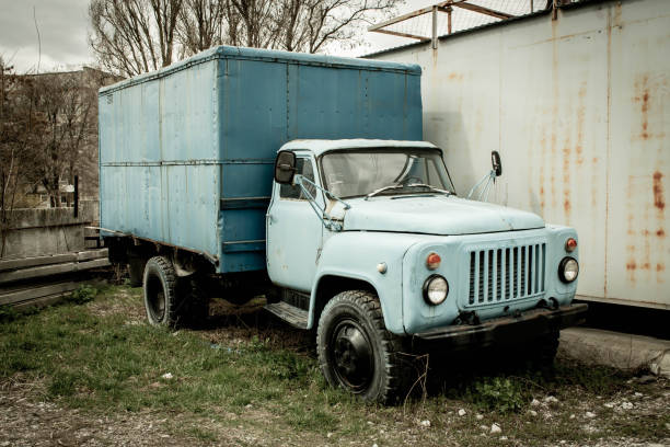 istock old abandoned truck 1150105767