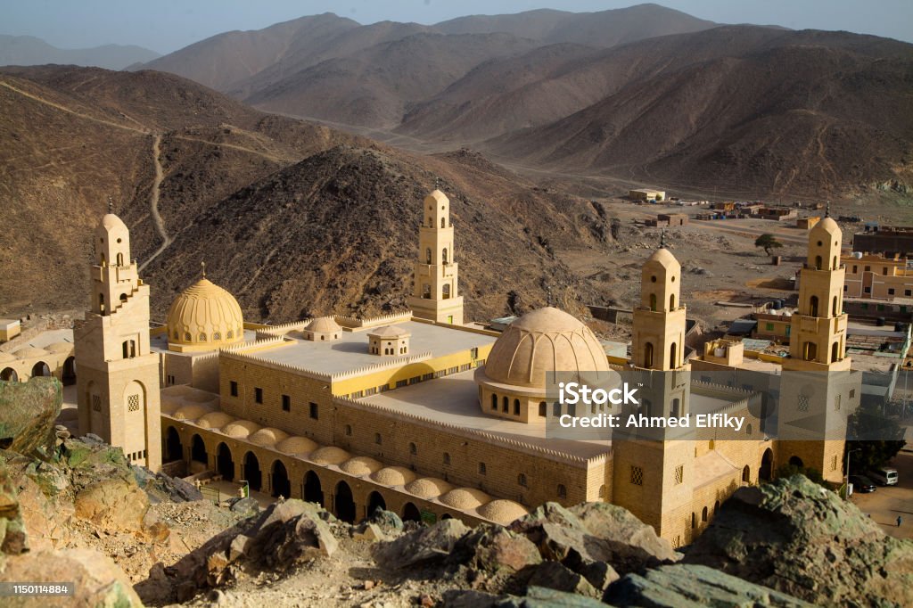 The village and mosque Sidi Abu El Hassan Shazly The village and mosque Sidi Abu El - Hassan El - Shazly in the Red Sea Desert Egypt 2019 Stock Photo