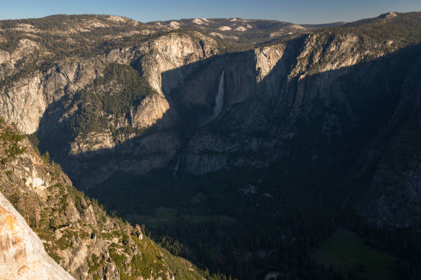 istock Sunrise early spring in Yosemite valley 1150117719