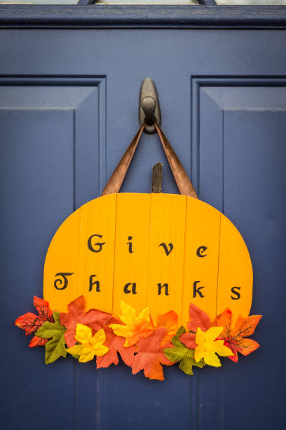istock Thanksgiving door decoration 1150140848