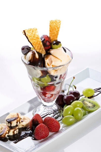 istock Chocolate and vanilla ice cream sundae 1150163160