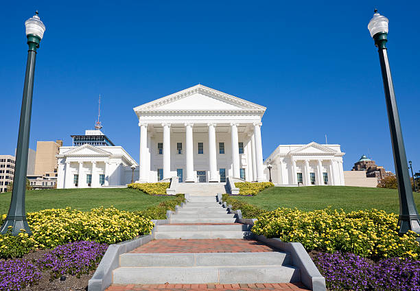 istock Richmond Virginia State Capitol Building 115017231