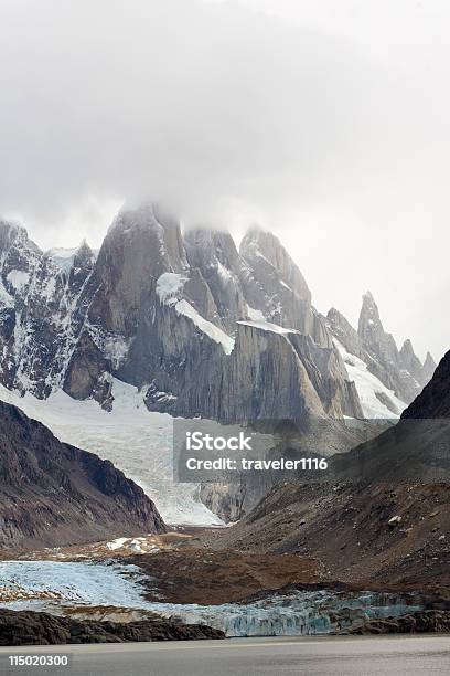 Cerro Torre Stockfoto und mehr Bilder von Argentinien - Argentinien, Cerro Torre, Chalten