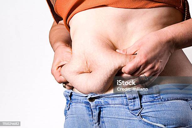 Cellulite Sulla Pancia - Fotografie stock e altre immagini di Alimentazione non salutare - Alimentazione non salutare, Anatomia umana, Cellulite - Caratteristica della pelle