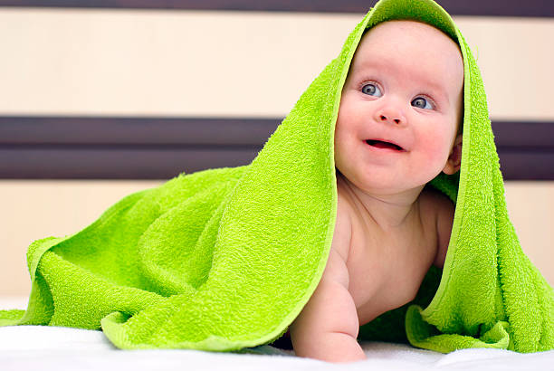 istock baby girl 115025863