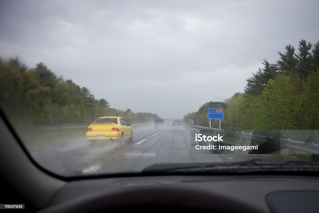 Slippery Road Geschäftsbedingungen - Lizenzfrei Auto Stock-Foto