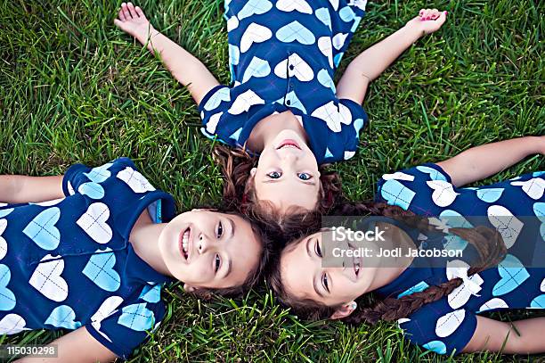 Три Сестры Генетического — стоковые фотографии и другие картинки 10-11 лет - 10-11 лет, 6-7 лет, 8-9 лет
