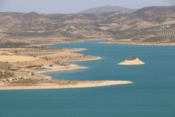 Drought in the Burguillo reservoir and The Gaznata bridge. Avila.