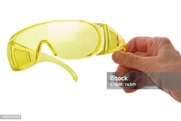 プラスチック製の安全メガネを使った手 - 1人のストックフォトや画像を多数ご用意 - 1人, めがね, カットアウト
