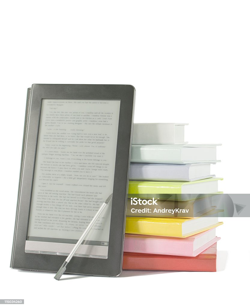 Stapel von bunten Bücher und ebook reader on white - Lizenzfrei Ausrüstung und Geräte Stock-Foto