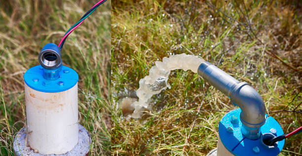 istock Two images of draw-well 1150353958