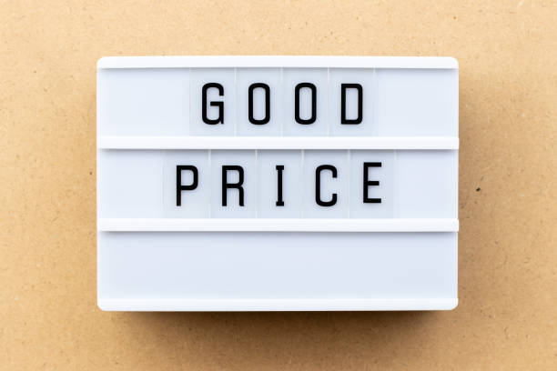 istock Light box with word good price on wood background 1150409666