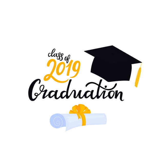 ilustrações, clipart, desenhos animados e ícones de mortarboard académico com tassel. cap universitário. classe da graduação da rotulação desenhada mão de 2019 com o chapéu e o rolo amarrados com um bowknot da fita. cartazes de felicidade para a cerimônia festiva. - bowknot