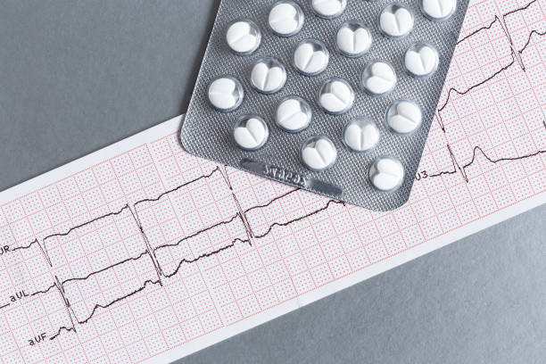 istock Pack of pills and cardiogram 1150484576