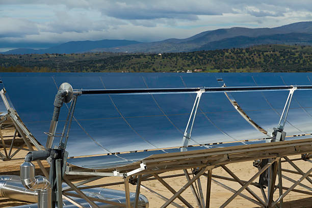 Concentrated Solar Power (CSP) Plant This is a CSP Solar Trough Collector utilized to generate electrical power, located in Extremadura, Spain concentrated solar power stock pictures, royalty-free photos & images