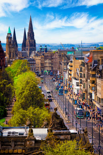 edinburgh, iskoçya, ingiltere princes street - princes street gardens stok fotoğraflar ve resimler