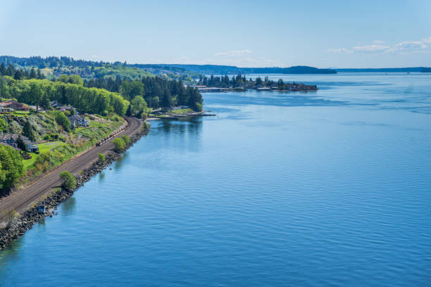 istock Railroad Tracks and Narrows 4 1150529950