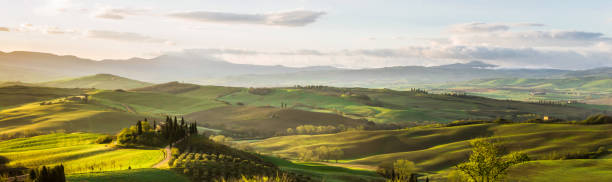istock sunrise in Tuscany 1150576122