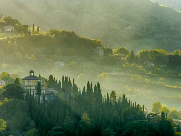 토스카나와 이탈리아의 움브리아 지역 - italy landscape tuscany retro revival 뉴스 사진 이미지