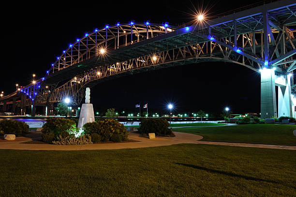 istock Bluewater Bridges Sarnia to Port Huron 115059243