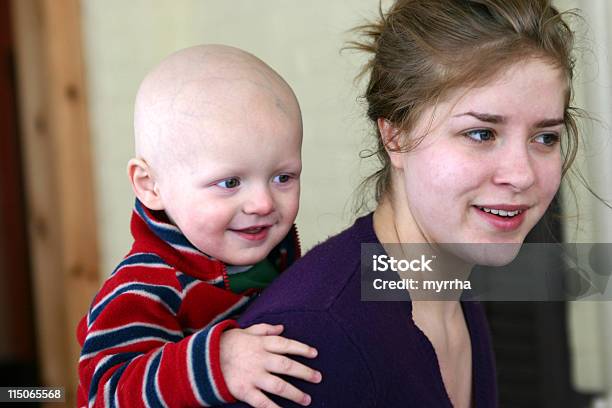 Foto de Cancer Crianças Bebê Viajar Levando e mais fotos de stock de Câncer - Tumor - Câncer - Tumor, Bebê, Infância