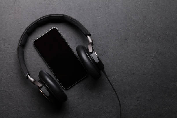 istock Headphones and smartphone 1150669539
