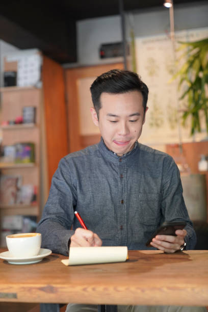 istock Coffee shop's leisure time in day 1150672927