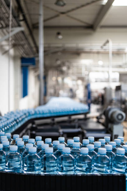 istock Water bottling factory 1150694473