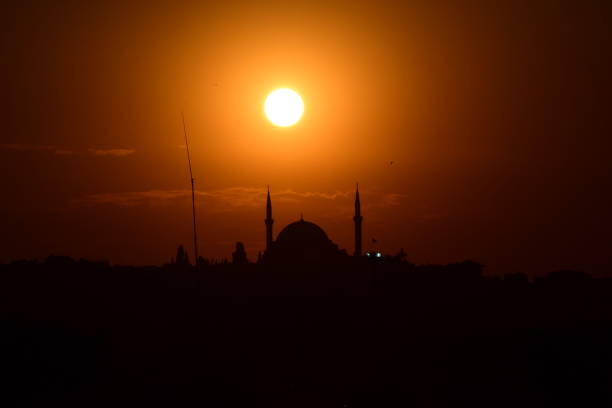 istock Istanbul Sunset with Mosque and Maiden tower 1150715947