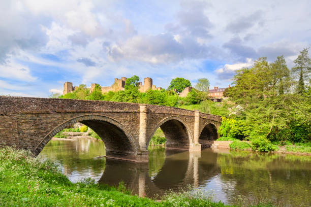 Dinham Bridge, the River Teme and Ludlow Castle ruins, Shropshire, England, UK