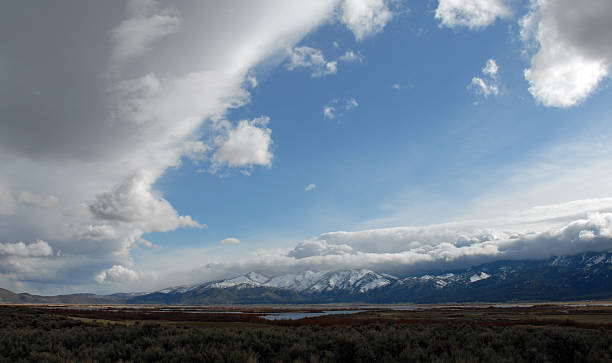 washoe spectaculaire - carson nevada city valley photos et images de collection