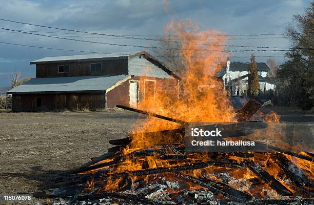 Burn Saison Stockfoto und mehr Bilder von Agrarbetrieb - Agrarbetrieb, Brennen, Farbbild