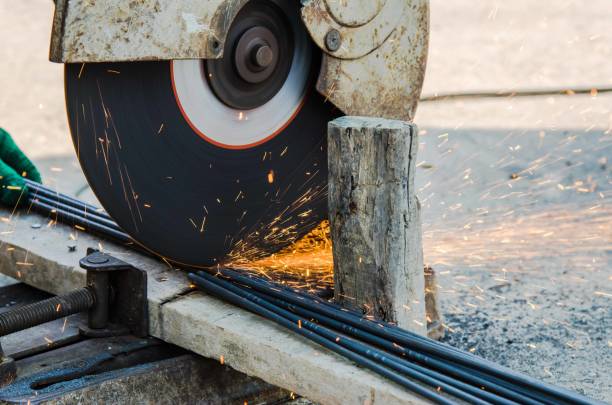 istock cutting metal with grinder close up shot 1150771047