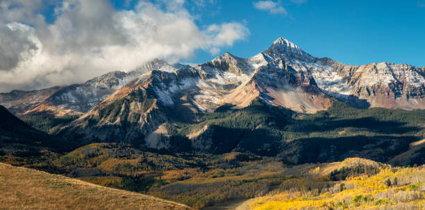 Golden Autumn Aspen on Last Dollar Road near Telluride Colorado Golden Autumn Aspen on Last Dollar Road near Telluride Colorado ridgway stock pictures, royalty-free photos & images