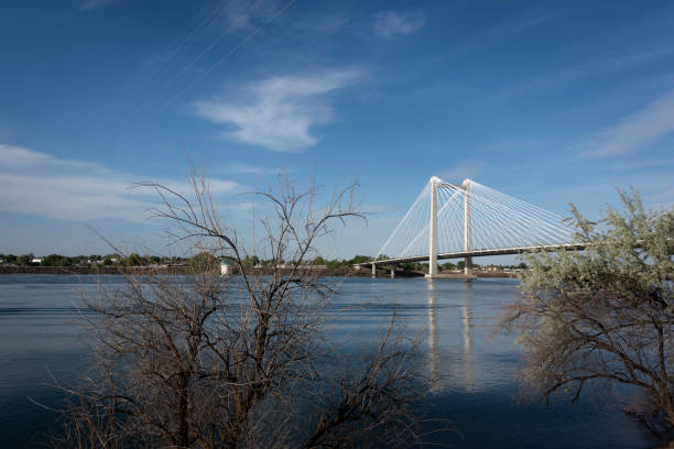 istock Hendler Bridge Washington State Clover Island Pasco Kennewick 11 1150803926