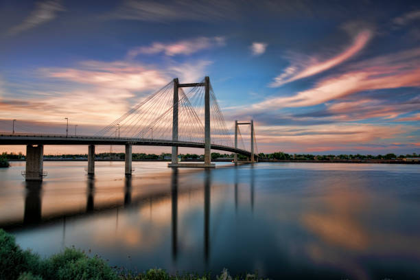 hendler bridge washington state clover island pasco kennewick hdr zachód słońca 15 - cable stayed bridge zdjęcia i obrazy z banku zdjęć