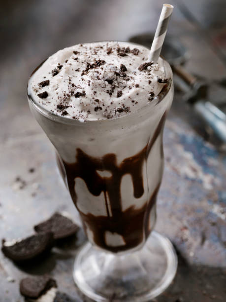 istock Vanilla Creme Cookies and Milk 1150816348
