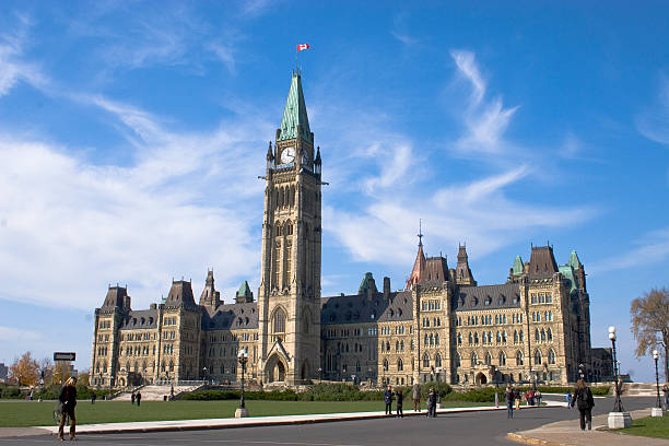 istock Canadian Parliament Building 115085836