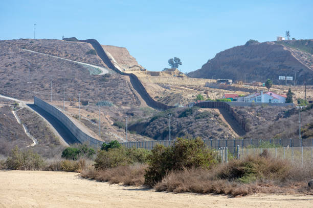 istock United States - Mexico international border 1150860454