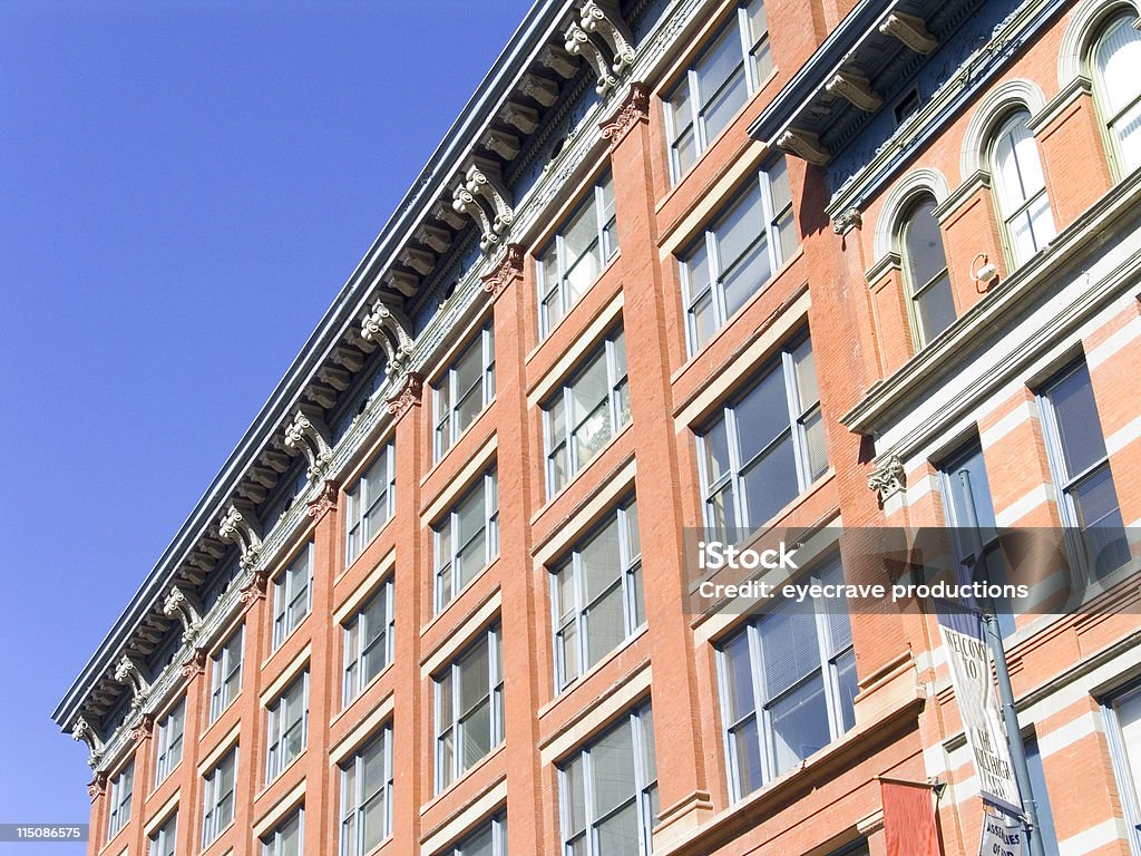 Miejski Architektura czerwonej Cegły budowlane - Zbiór zdjęć royalty-free (Mieszkanie)
