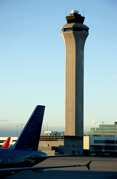 istock travel scenes - air traffic control 115087208
