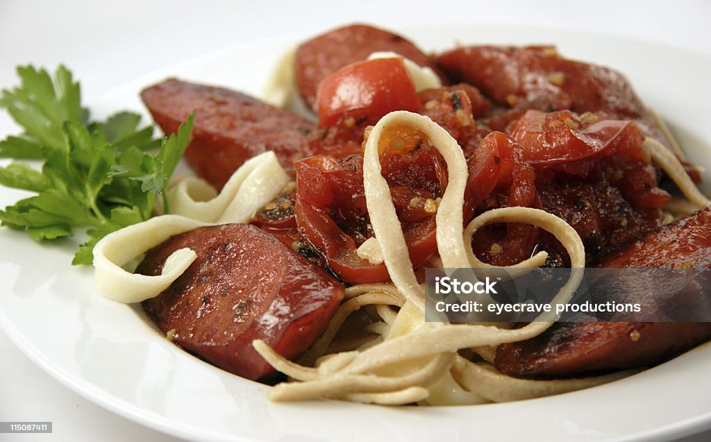 pasta e Salsiccia - Foto stock royalty-free di Aglio - Alliacee