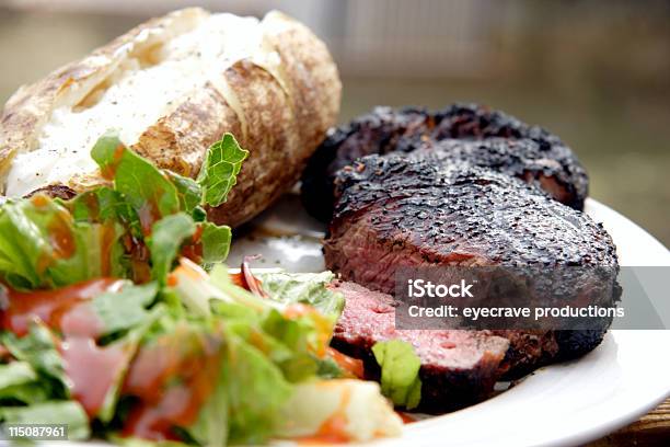 De Costilla La Cena Foto de stock y más banco de imágenes de Acabar - Acabar, Aire libre, Alimento