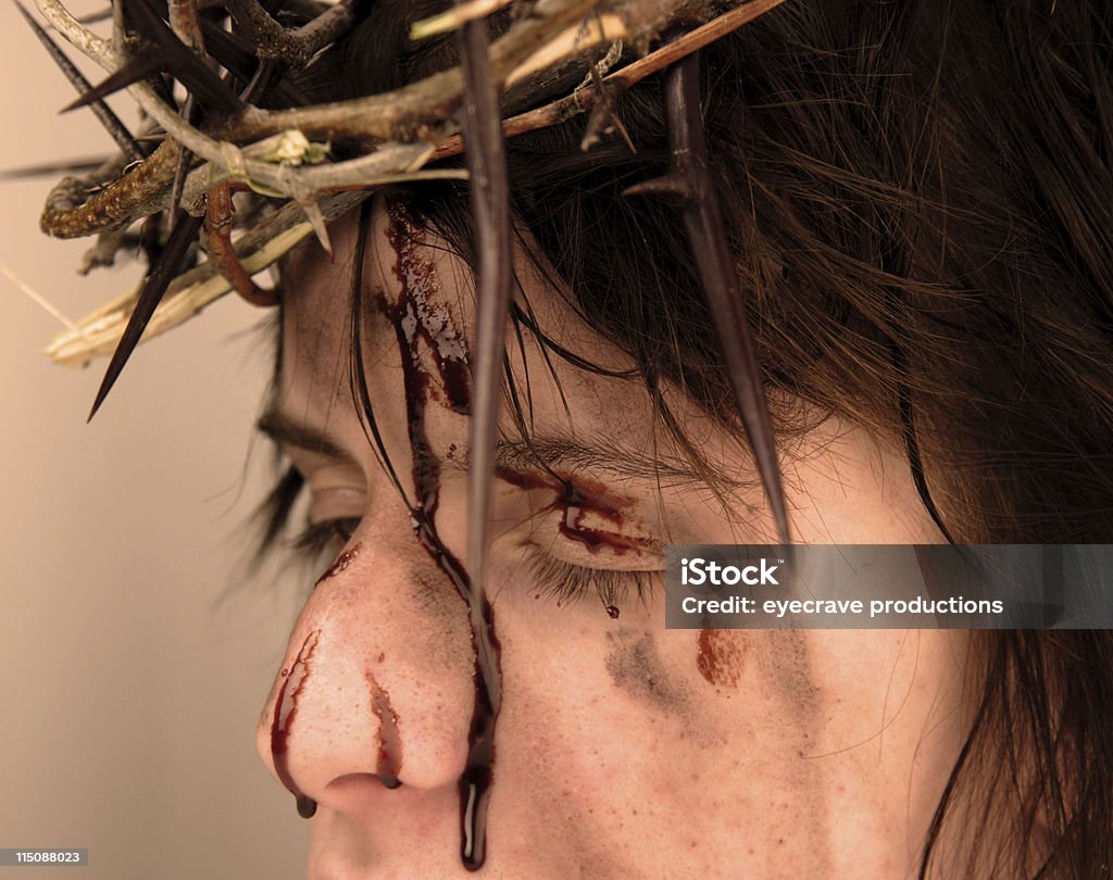 Des reflets sur Christ qui souffrent de douleurs - Photo de Adulte libre de droits